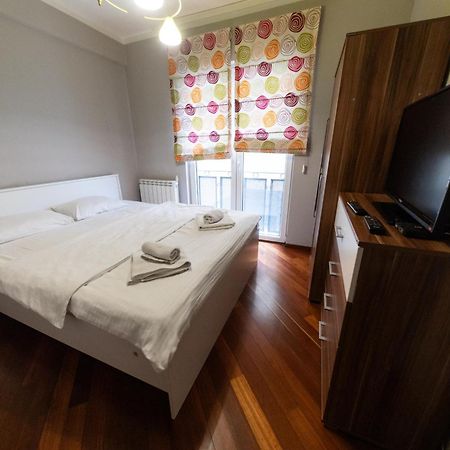 Lux Place Apartments Downtown Kragujevac Extérieur photo