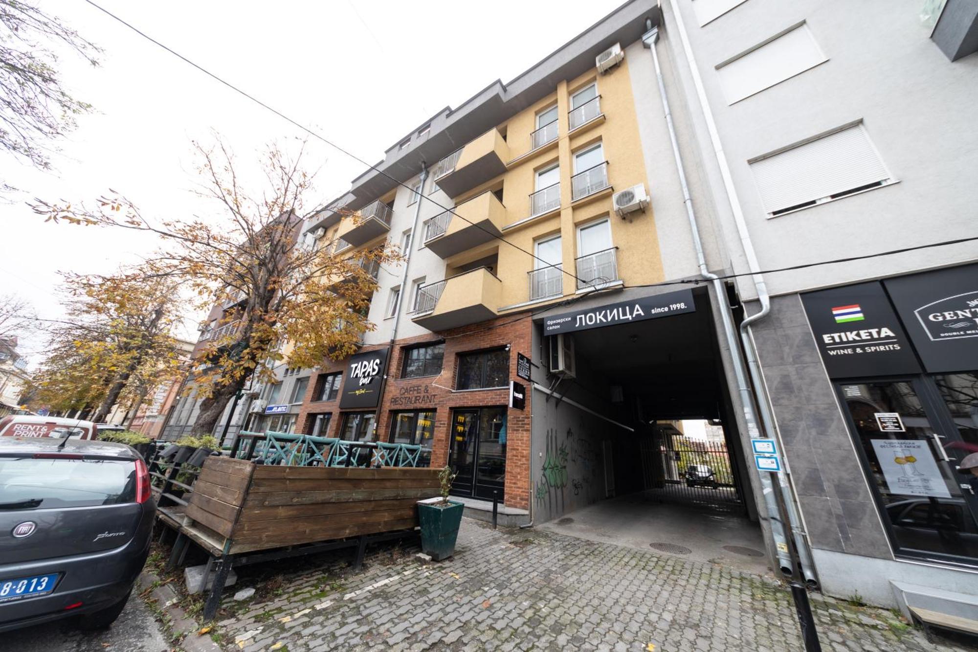 Lux Place Apartments Downtown Kragujevac Extérieur photo